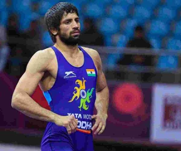 ரவிக்குமார்