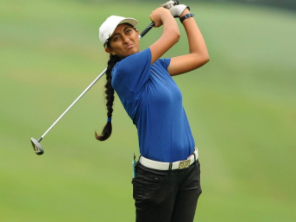 சாதனைப் பெண்