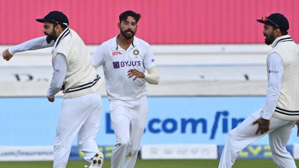 முதல் இன்னிங்ஸ் ஆட்டம் முதல் இன்னிங்ஸ் ஆட்டம்