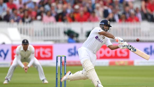 அனுபவம் குறைந்த வீரர் 