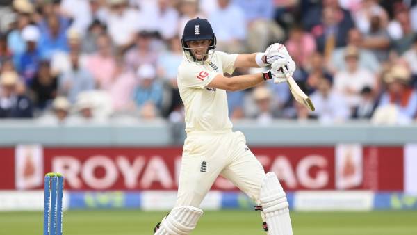  இங்கி, ரசிகர்களின் செயல் 