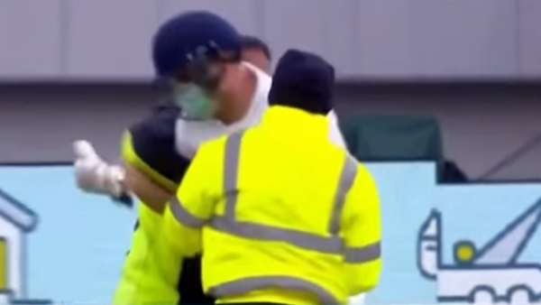  பாதித்த ஆட்டம்