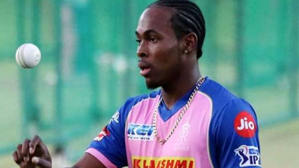 நட்சத்திர பவுலர்