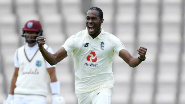  பேக் டூ பேக் விக்கெட்ஸ்