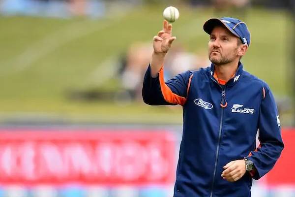 புதிய பயிற்சியாளர்