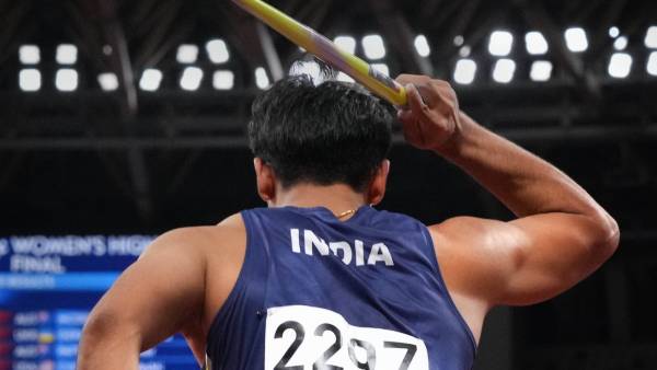  ஈர்த்துவிட்டார்