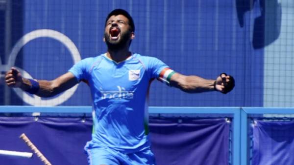  மன்பிரீத் சிங் 