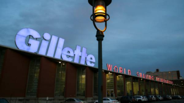  டாப் வரிசையில் நீரஜ்