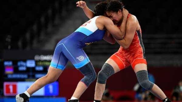 எப்படி வாங்கினார்?