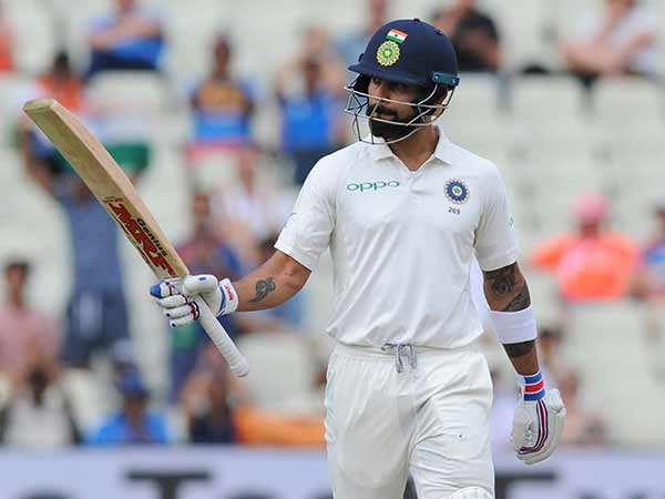 முதல் இன்னிங்ஸ் ஆட்டம் முதல் இன்னிங்ஸ் ஆட்டம்