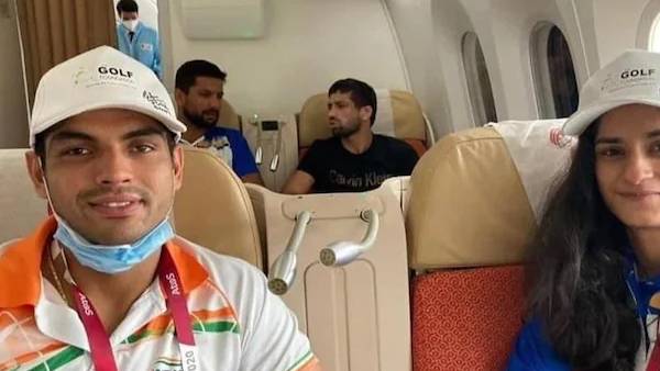  கட்டுக்கடங்காத கூட்டம்