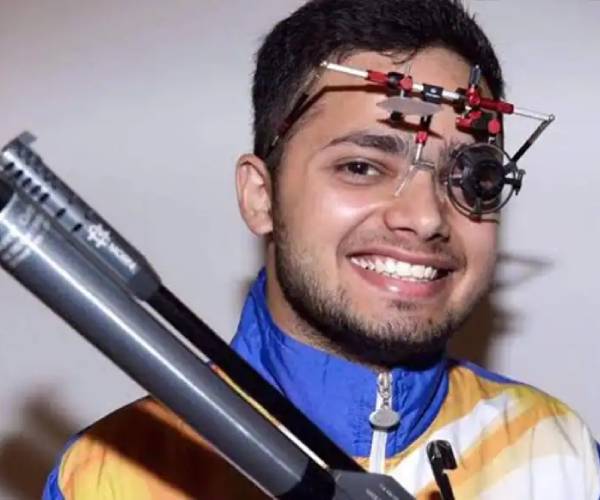 விறுவிறுப்பான போட்டி