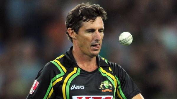  பிராட் ஹாக் பரபரப்பு