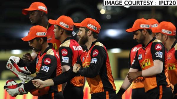  சிக்கன பந்துவீச்சு