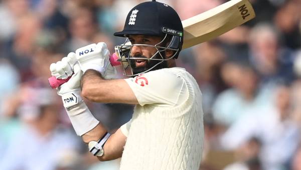  இந்தியா முதல் இன்னிங்ஸில்