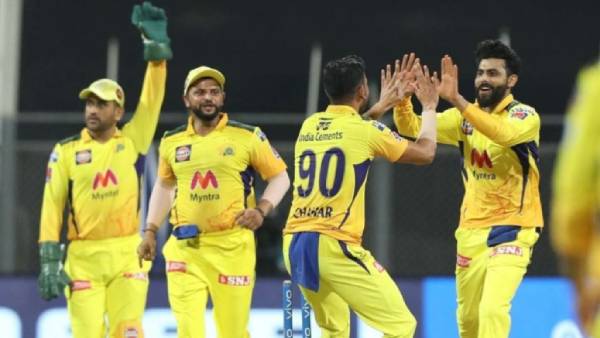 CSK looking to get players from Manchester to Dubai on Saturday says CEO kasi viswanathan ipl 2021