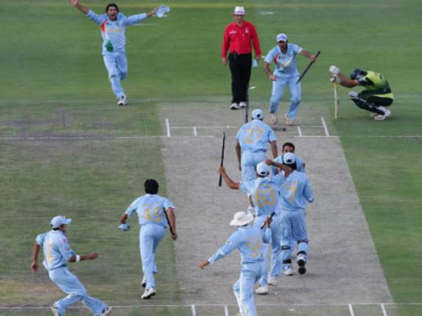 கம்பீரின் அதிரடி 