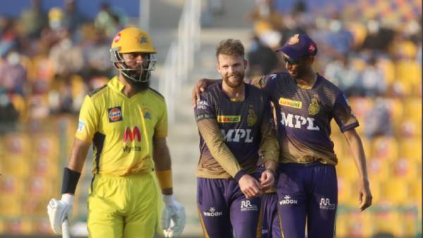  வருண் vs தோனி