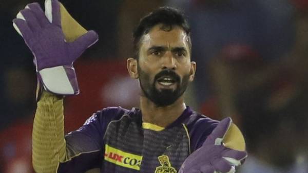 தினேஷ் கார்த்திக் 