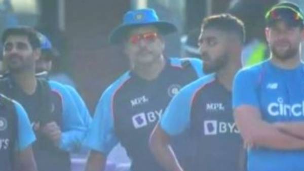 திரண்ட இந்திய வீரர்கள் 