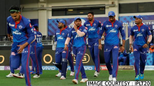  அதிக ரன்கள் கசிந்தது 