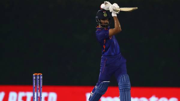  அபார வெற்றி 