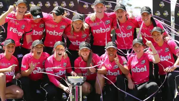 அபார பந்துவீச்சு