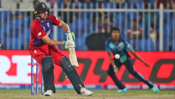 கடைசி பந்தில் சிக்ஸர்