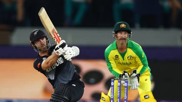 ஆஸ்திரேலியா பவுலிங் 