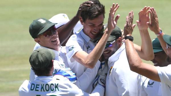 ஆடுகளம் செயல்பாடு