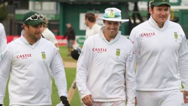 நிறவெறி புகார்