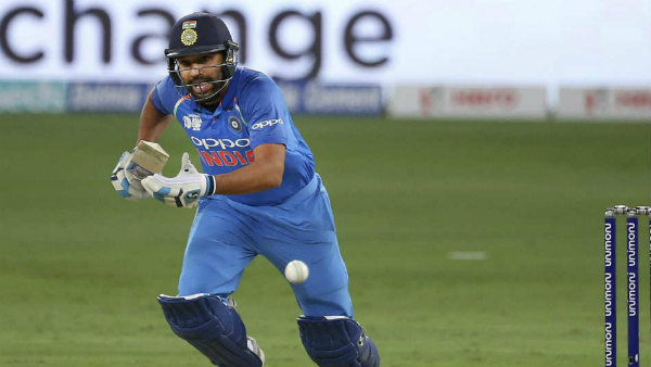  திணறும் ரோகித் சர்மா 