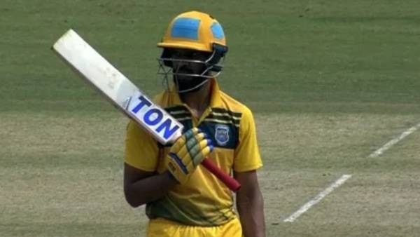 ஹாட்ரிக் சதம்