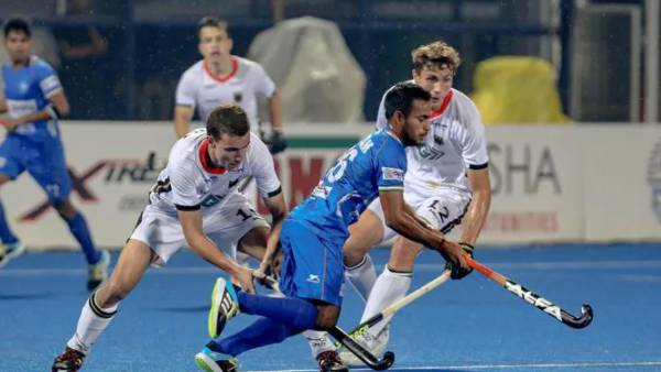 முதல் கோல்