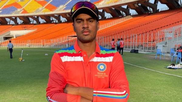  சித்தார்த் யாதவ் யார்? 