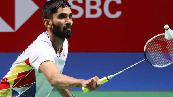 ஸ்ரீகாந்துக்கு வெள்ளி