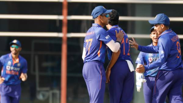 238 ரன்கள் இலக்கு