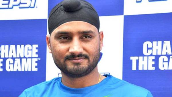  சைமண்ட்ஸ் உடன் மோதல்