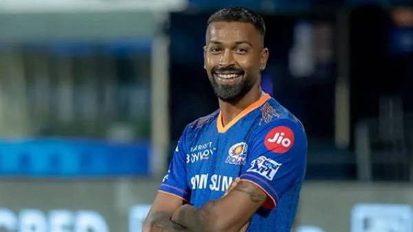 அணி தாவும் பாண்ட்யா 