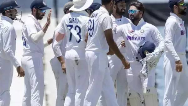 8 விக்கெட்டுகள்