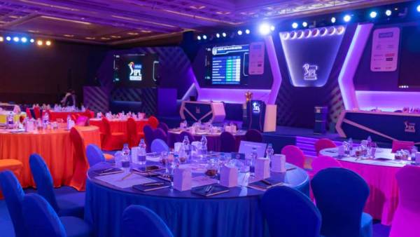 ஆல் ரவுண்டர்கள்