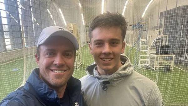 டிவில்லியர்ஸின் இடம் 