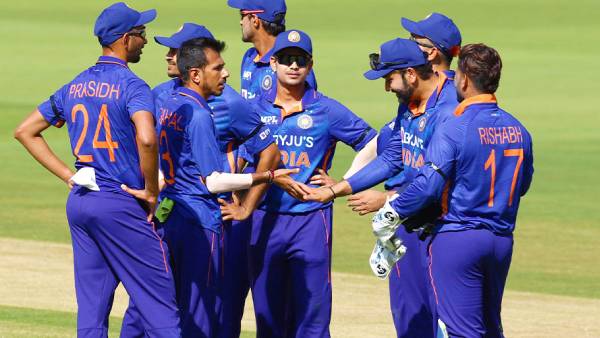 கேப்டன் அரைசதம் 