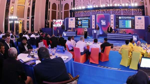 கடும் போட்டி 