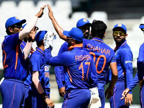 மிடில் ஆர்டர் வரிசை