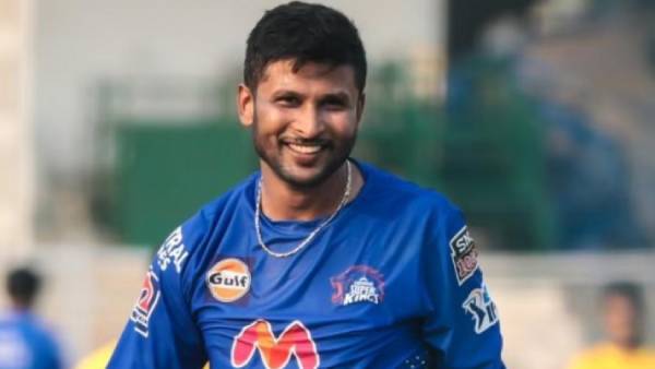  ஆல்ரவுண்டர்கள் படை 