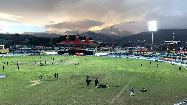 பிளேயிங் லெவன்