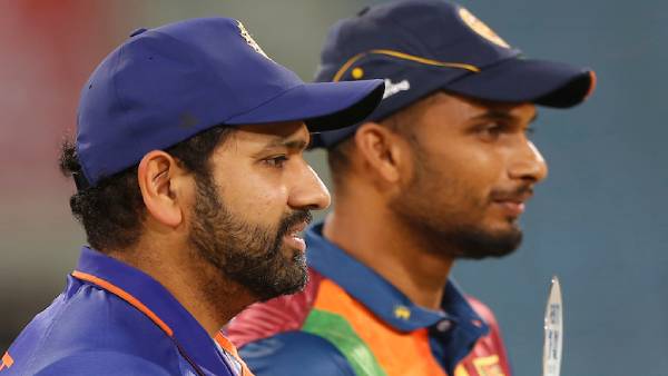 நடுவரிசை அதிரடி