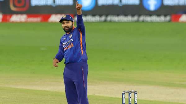 அறிமுகமாகும் இளம் வீரர் 