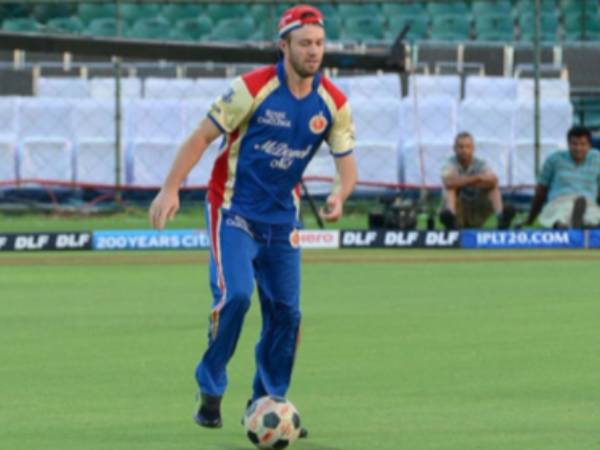 கால்பந்து, ஹாக்கி, ரக்பி